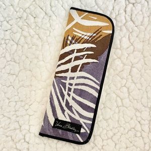 🌸HP🌸Vera Bradley Soft Slip Eyeglass Case Leaf Print